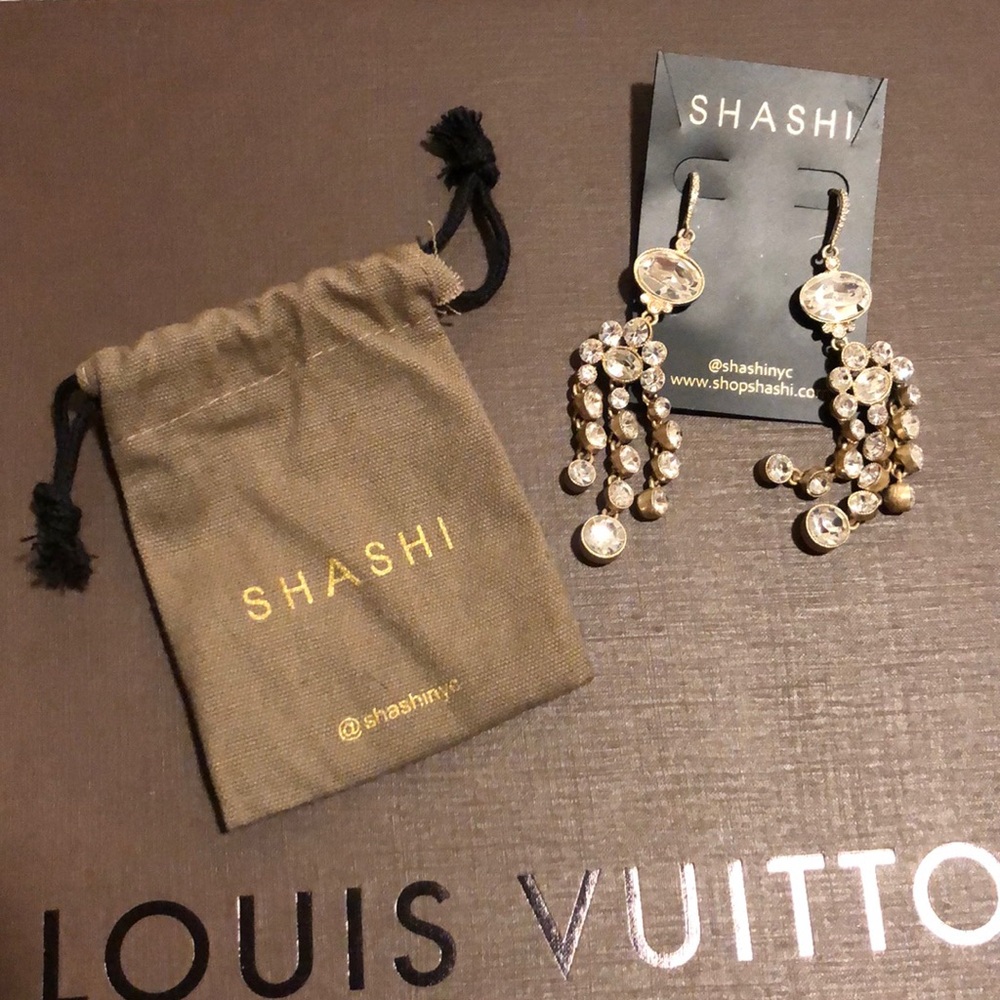 NWT Sashi Crystal Chandelier Drop Earrings